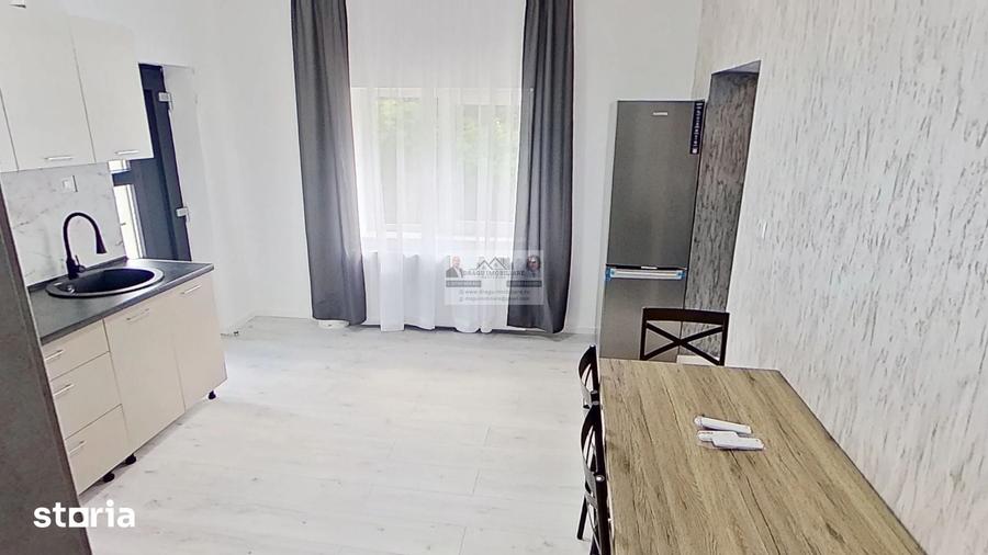 Casă cu 2 camere cu Teren 700 Mp în Central