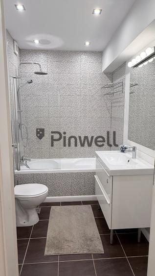 Apartament cu 3 camere decomandat, mobilat în Tei