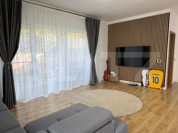 Casă individuală cu 4 camere cu Canalizare în Exterior Vest