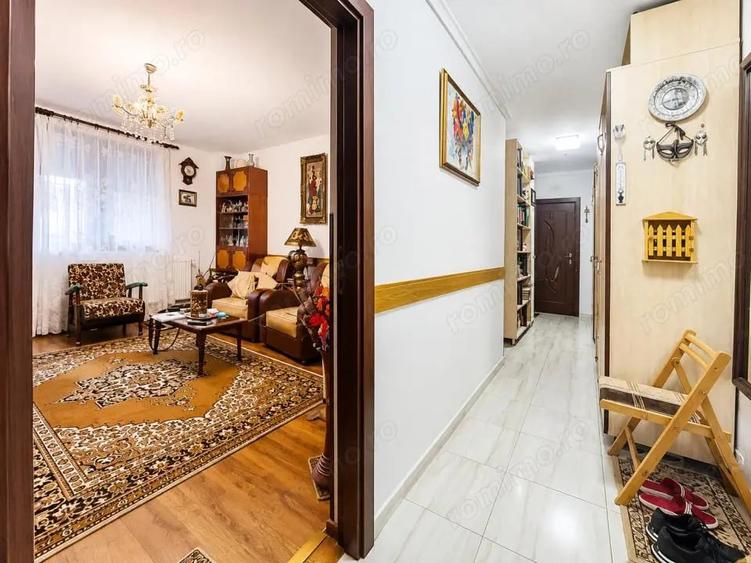 Apartament cu 2 camere decomandat în Central