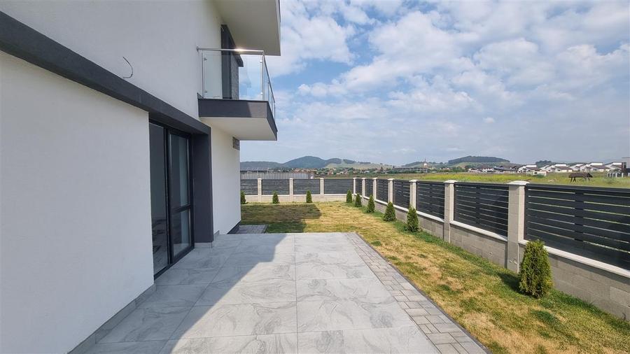 Casă individuală cu 4 camere cu Teren 510 Mp în Sânpetru