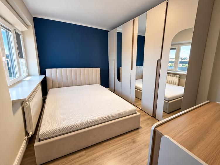 Apartament cu 4 camere decomandat, mobilat în Nicolina