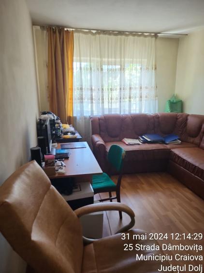 Apartament cu 3 camere decomandat în George Enescu