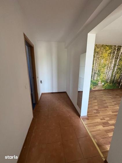 Apartament cu 3 camere în Traian