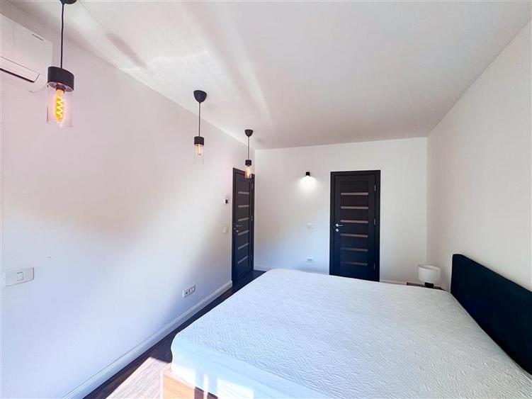 Apartament cu 3 camere semidecomandat, mobilat în Herăstrău