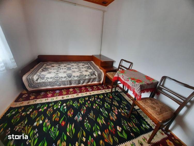 Casă cu 2 camere cu Teren 40 Mp în Podul Vadului