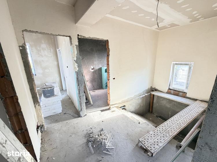 Casă cu 4 camere cu Teren 260 Mp în Glina