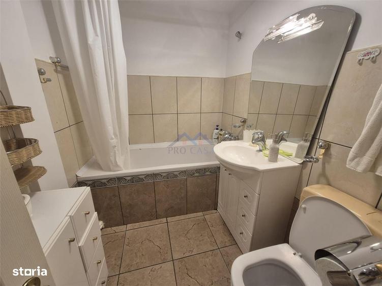 Apartament cu 3 camere decomandat în Tolstoi