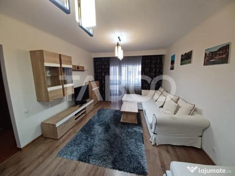 Apartament cu 3 camere semidecomandat în Central