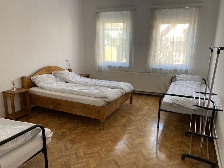 Casă cu 4 camere în Central