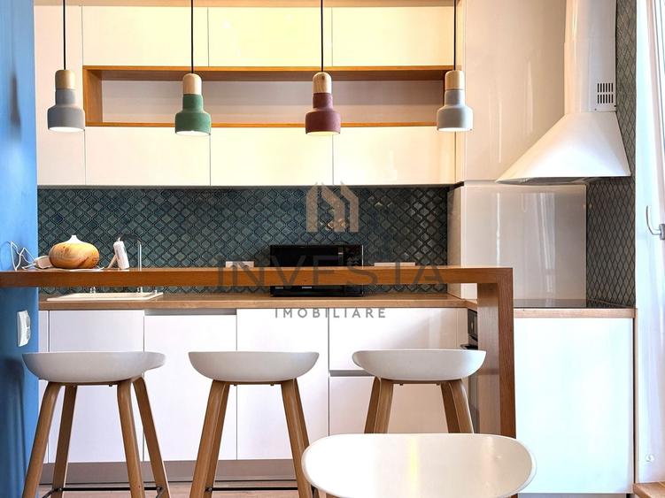 Apartament cu 2 camere semidecomandat, mobilat în Andrei Mureșanu