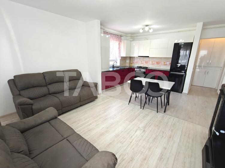 Apartament cu 3 camere decomandat, mobilat în Mihai Viteazul