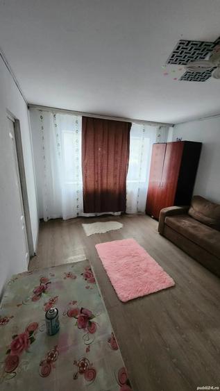 Apartament cu 2 camere semidecomandat în Micro 11
