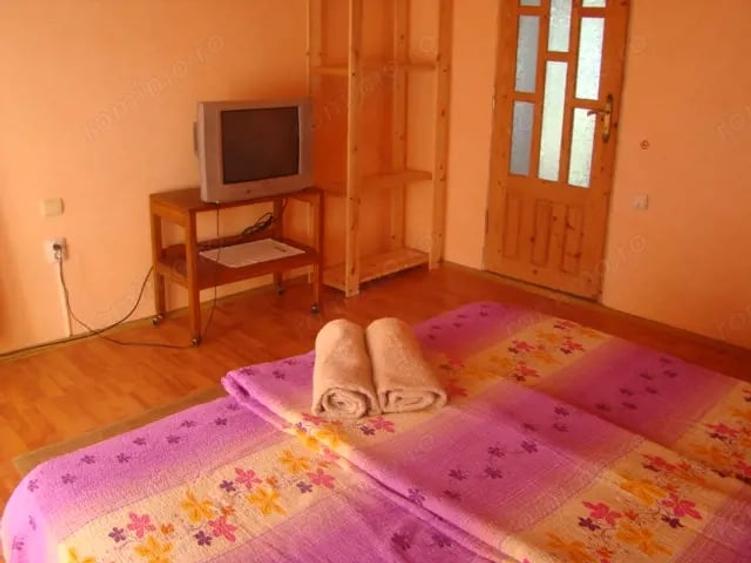 Casă cu 3 camere în Central