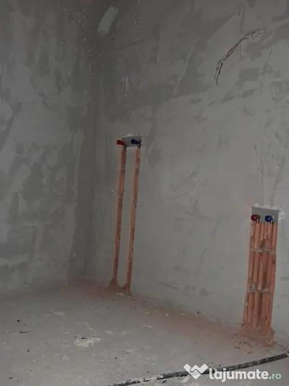 Apartament cu 2 camere semidecomandat în Între Lacuri
