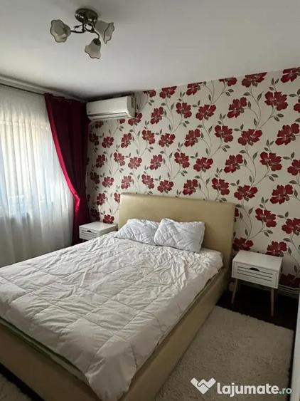 Apartament cu 3 camere decomandat în Canta