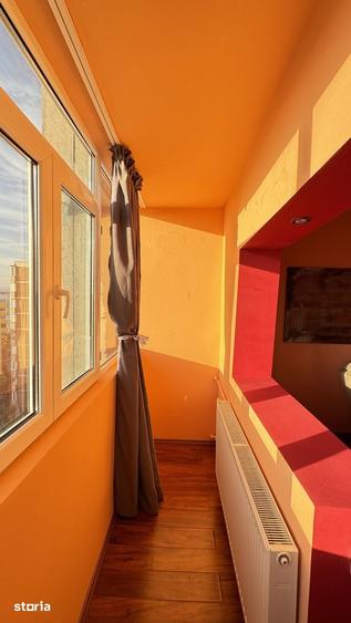 Apartament cu 3 camere semidecomandat în Rahova
