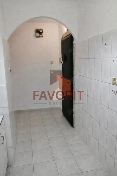 Garsonieră decomandată în Aradului