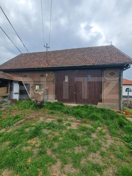Casă individuală cu 3 camere cu Canalizare în Sânpaul