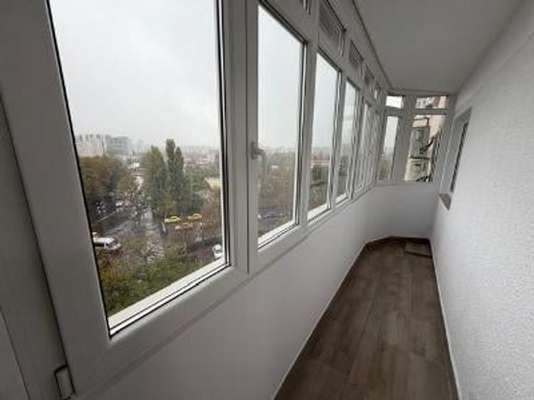 Apartament cu 2 camere decomandat în Titan
