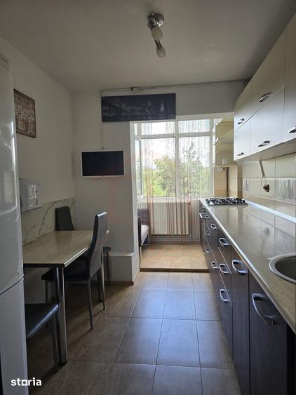 Apartament cu 3 camere decomandat în Țiglina 3