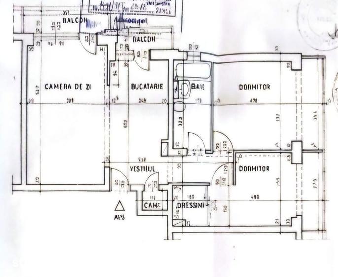 Apartament cu 3 camere, mobilat în Tei