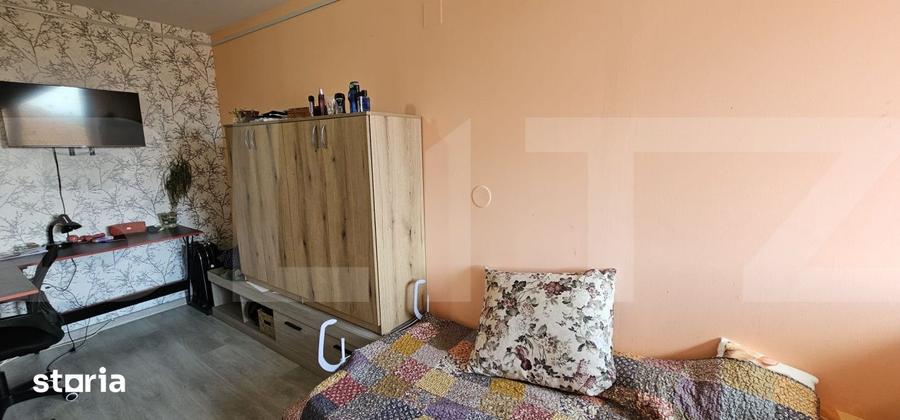 Casă cu 7 camere cu Teren 1346 Mp în Central