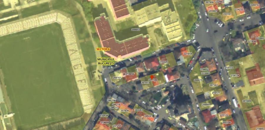 Casă cu 6 camere cu Canalizare în Regie