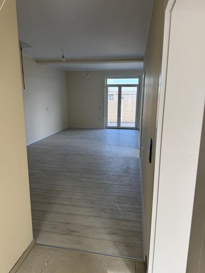 Casă cu 3 camere în Bucovăț
