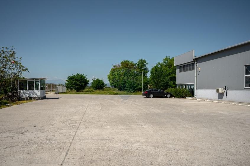 HALĂ INDUSTRIALĂ OPERAȚIONALĂ · Calea Feldioarei · BRAȘOV - 25