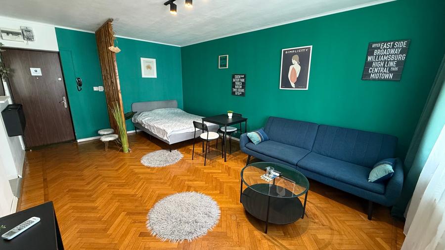 Apartament cu 2 camere decomandat în Sala Palatului