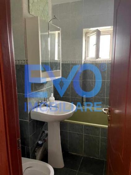 Apartament cu 3 camere de inchiriat, Nicolina - 2