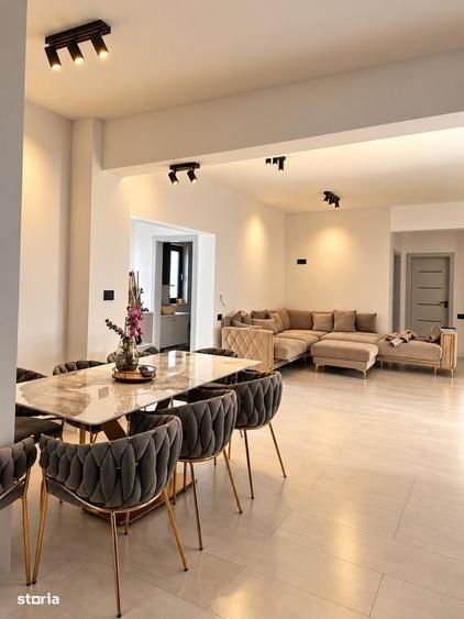 Apartament cu 4 camere în Central