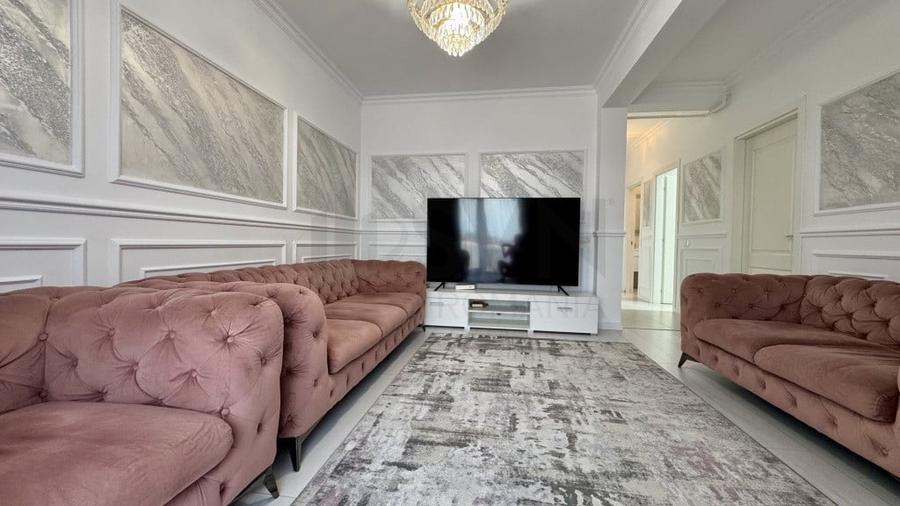 Apartament cu 3 camere decomandat în Bucureștii Noi