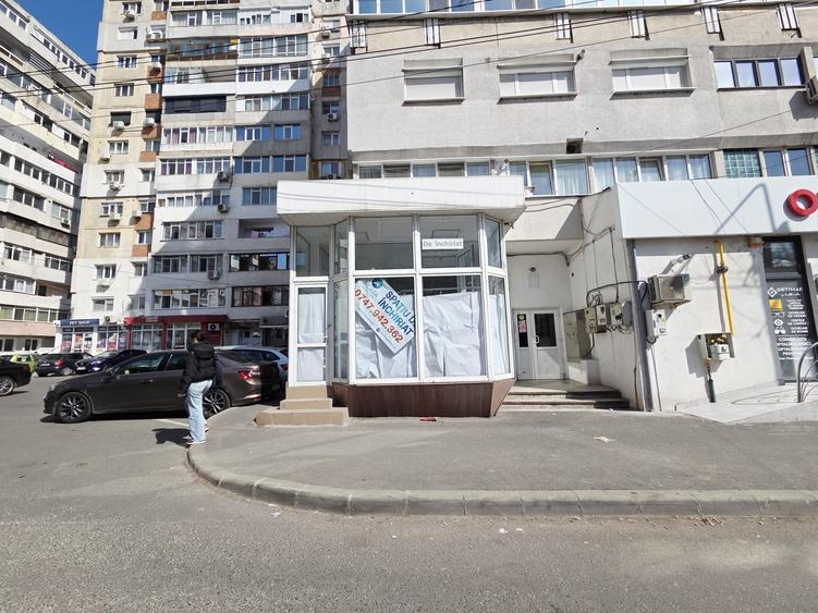 Spațiu comercial, de 36 mp, în Micro 18