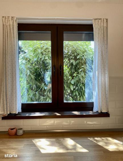 Casă cu 5 camere cu Teren 260 Mp în Corbeanca