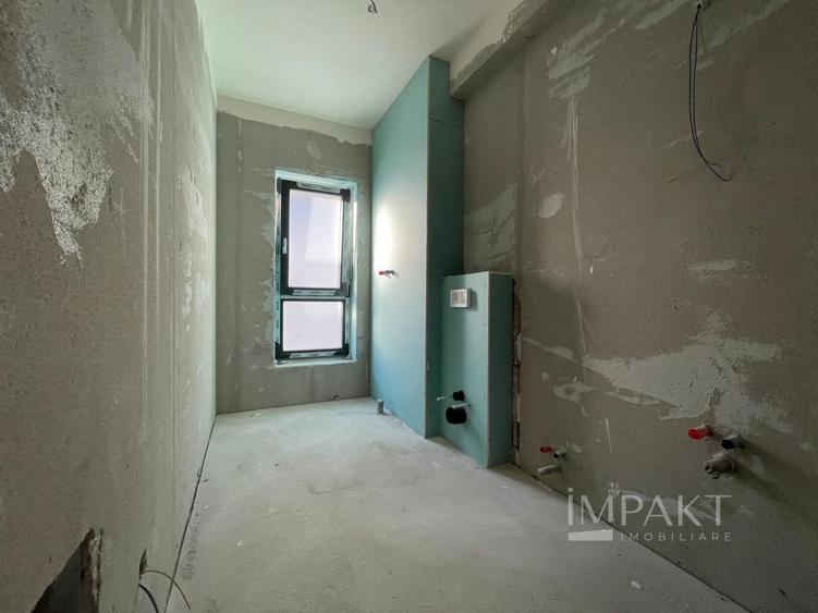 Casă individuală cu 5 camere decomandat cu Canalizare în Iris