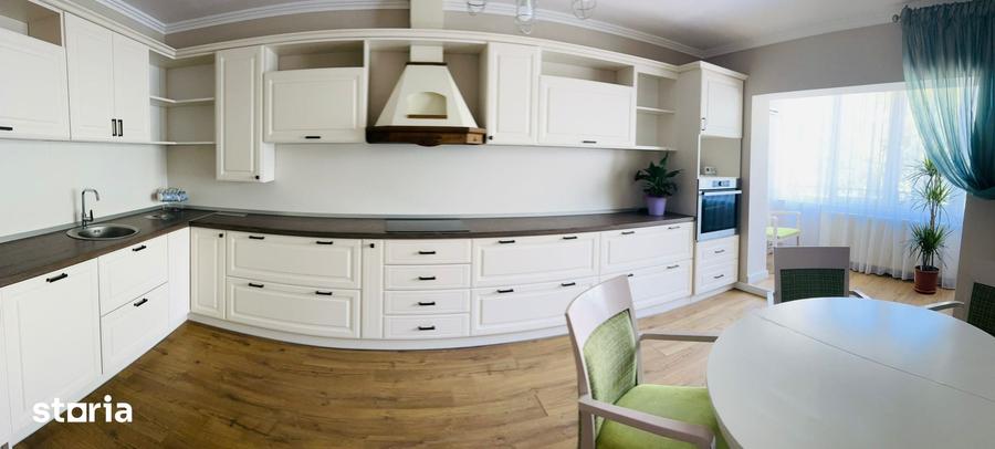 Apartament cu 3 camere decomandat în Aradul Nou