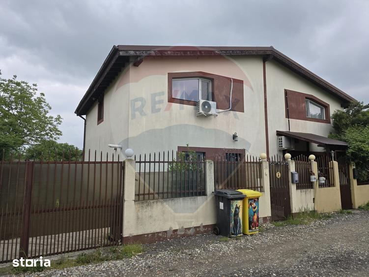 De vanzare Casa / Duplex - 12