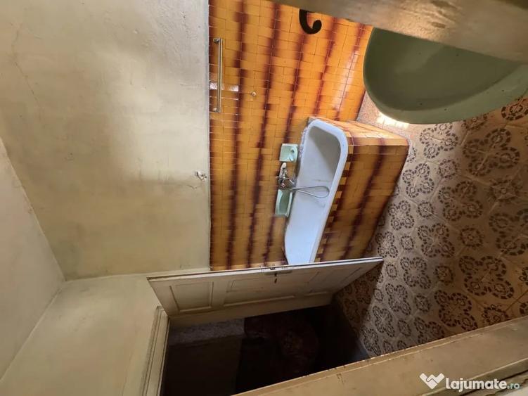 Casă cu 2 camere în Central