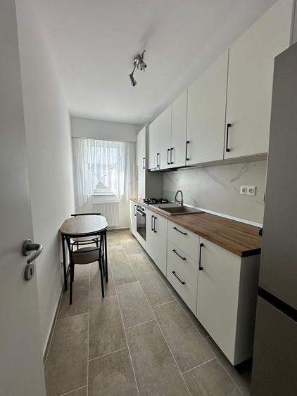 Apartament cu 2 camere decomandat în Lacul Morii