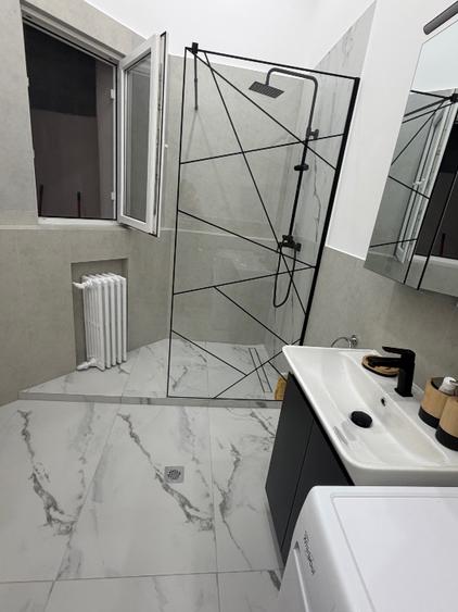 Apartament cu 2 camere decomandat în Ultracentral