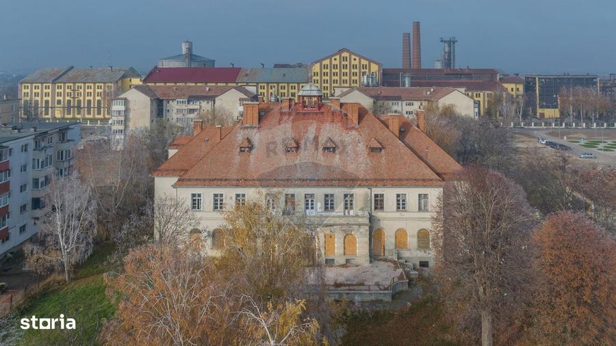 Casă cu 4 camere în Colonia Bod