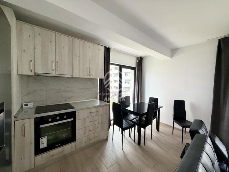 Apartament cu 3 camere decomandat în Florești