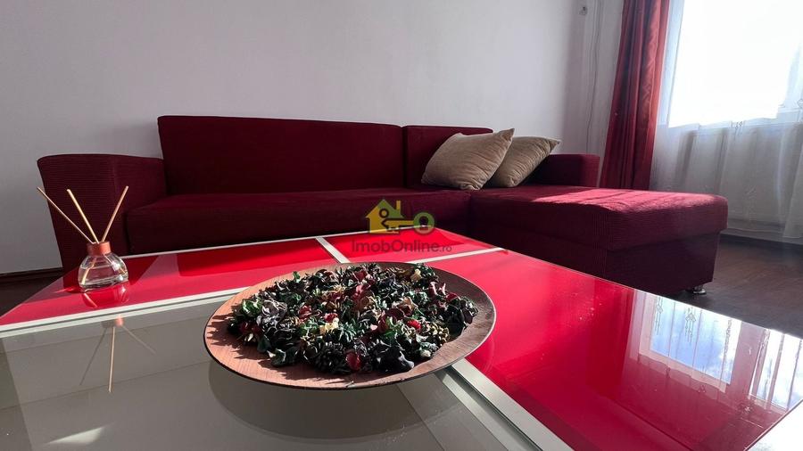 Apartament cu 3 camere, mobilat în Aradului