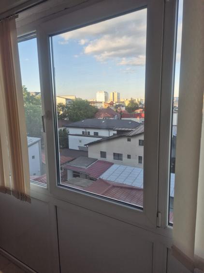 Apartament cu 2 camere decomandat în Tineretului