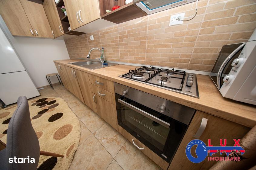 Casă cu 6 camere cu Teren 2000 Mp în Valea Nucarilor