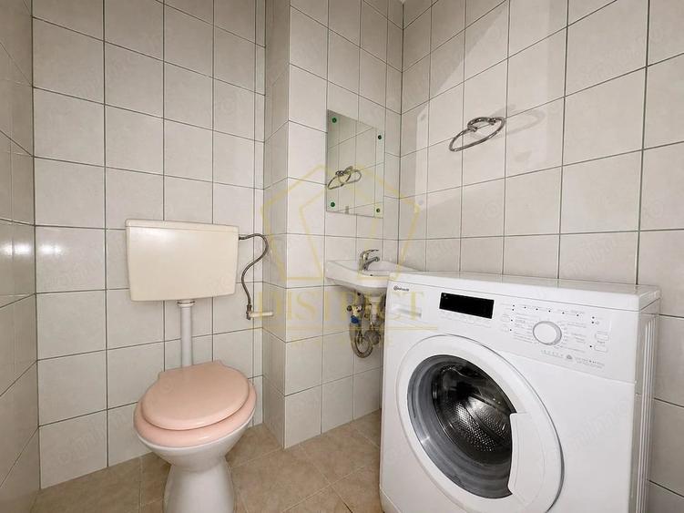 Apartament cu 3 camere decomandat în Bucovina