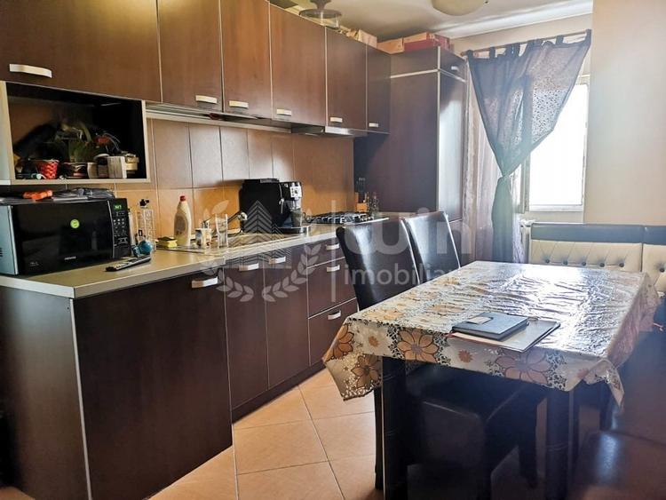 Apartament cu 3 camere decomandat, mobilat în Mărăști — fotografia 1