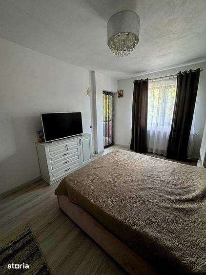Casă cu 3 camere cu Teren 189 Mp în Poeni